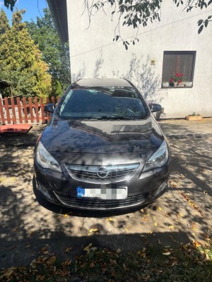 Opel Astra J foto