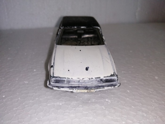 bnk jc Dinky 123 Princess 2200 HL Saloon