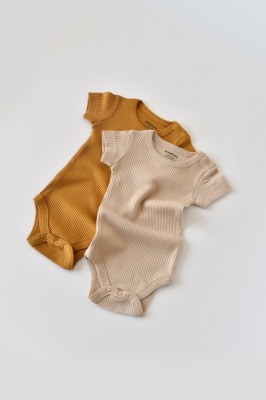 Set de 2 body-uri cu maneca scurta din bumbac organic si modal - Mustar/ Somon BabyCosy (Marime: 9-12 luni) foto