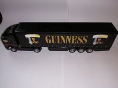 bnk jc Corgi Superhauers 59529 ERF Curtainside Guinness 1:64