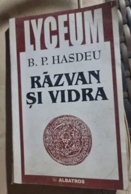 RAZVAN SI VIDRA - B.P. HASDEU foto