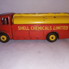 bnk jc Dinky 591 AEC Tanker (Shell Chemicals)