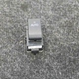 Buton geam ușă st&acirc;nga spate TOYOTA AVENSIS Sedan _T25_ 2003 OEM: 84810-05050 | 2452341