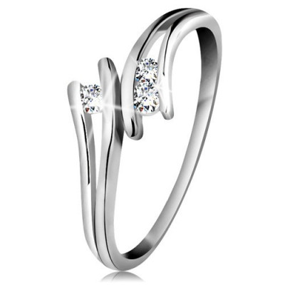 Inel din aur alb 585, trei diamante strălucitoare transparente, brațe despicate - Marime inel: 49 foto