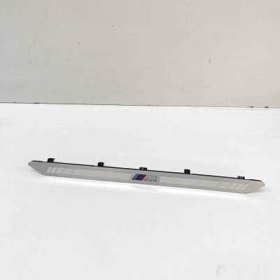 Ornament prag dreapta față BMW X7 G07 2023 OEM: 8069271 foto