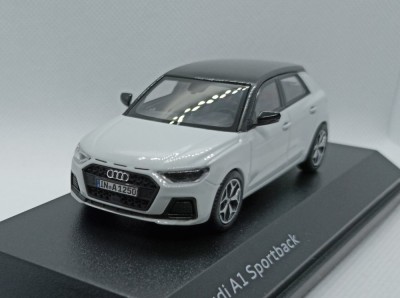 Macheta Audi A1 Sportback - iScale 1/43 foto