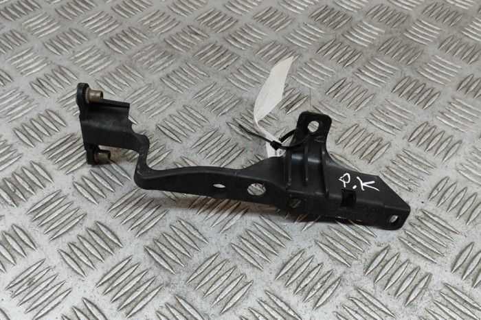 Suport bara de protecție st&acirc;nga față PORSCHE CAYENNE 9PA 2004 OEM: 7L0805733,7L0.805.733 28931606