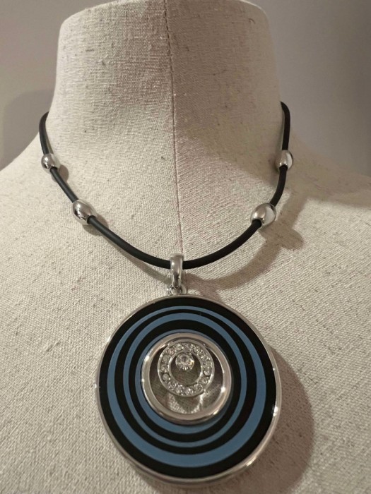 Colier- lantisor dama-pandantiv inox placat cu aur 18k si swarovski