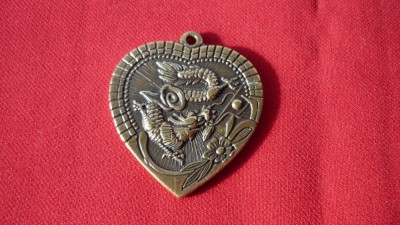 MEDALIE VECHE DE BRONZ foto