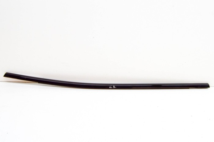 Chedar geam ușă dreapta spate JAGUAR E-PACE X540 2019 OEM: J9C3-25596-AA 16428246