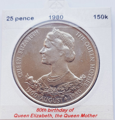 2054 Guernsey 25 pence 1980 Elizabeth II (Queen Mother) km 35 foto