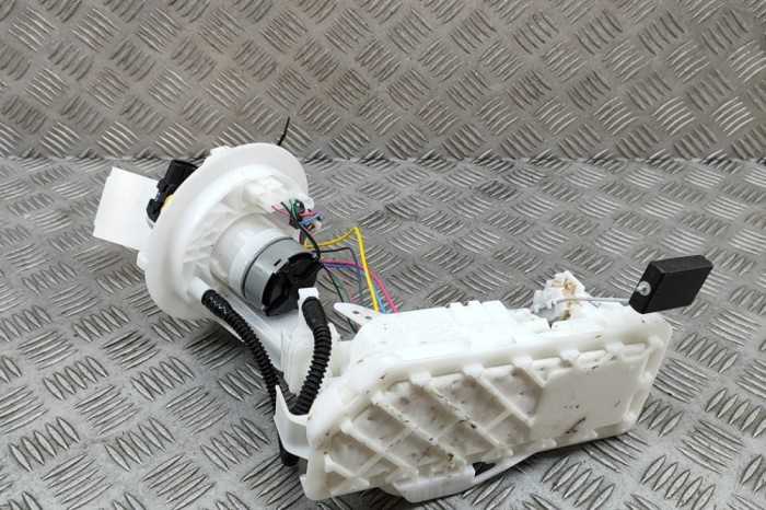 Pompa de combustibil rezervor TOYOTA SIENNA _L4_ 2020 OEM: MPV | 28462525