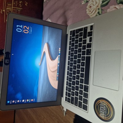 Leptop apple foto