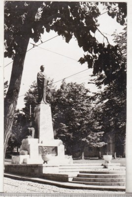 bnk cp Iasi - Statuia lui M Eminescu - circulata foto