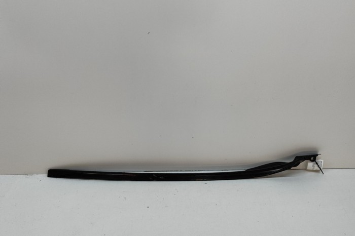 Ornament vertical parbriz dreapta LEXUS RX _LA1_, _LH1_ 2022 OEM: 75535-48040 | 27646051