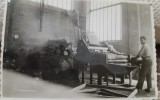 Fotografie, Uzina Titan, atelierul de cositorit tabla, perioada comunista