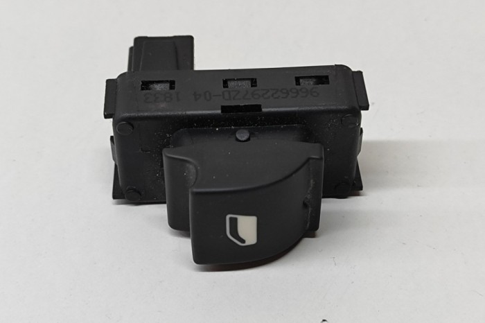 Buton geam ușă dreapta spate PEUGEOT 5008 2013 OEM: 96662297ZD,96662297ZD-04 21735266