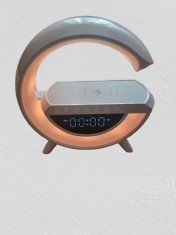 Boxa Multifunctionala 3 in 1, Lampa LED RGB Smart, cu ceas, Boxa Bluetooth, Incarcator Telefon Wireless, Lumina RGB, Alb foto