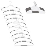 Set de 20 de umerase antiderapante pentru haine, din PE, cu carlig metalic rotativ, 41 cm, alb si gri Household NewTrend