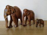 Set trei elefanti sculptati manual in lemn, arta africana
