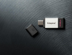 Usb flash drive kingston 256gb data traveler 80 usb 3.2 r/w: 200/60 mb/s compatible with foto