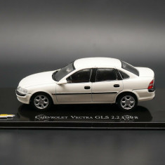 Macheta CHEVROLET ( OPEL ) VECTRA GLS 2.2 1998 - Ixo, scara 1/43, noua. foto