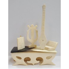 Ansamblu sculptat in os cu tema muzicala, Secol 20