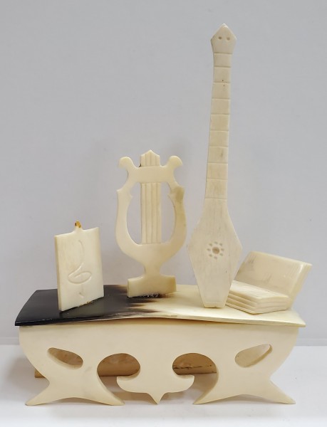 Ansamblu sculptat in os cu tema muzicala, Secol 20