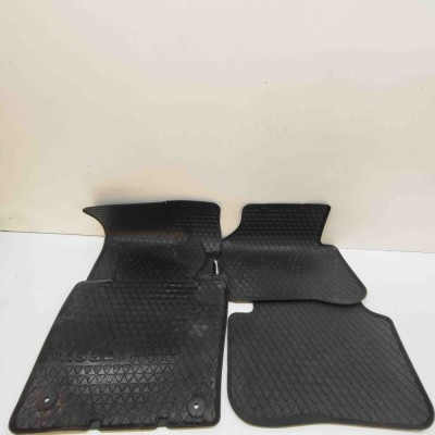 Set covorașe VW PASSAT Variant B7 365 2012 OEM: 3C0061511041,3C1061501041,3C1863011C foto