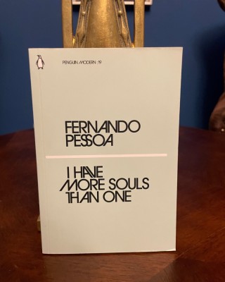 Fernando PESSOA - I have more souls than one. Poems foto