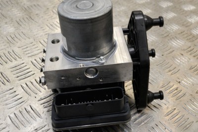 Pompa ABS MERCEDES-BENZ SPRINTER 3,5-t Van 907, 910 2020 OEM: A9079008904,0265293310 13723197 foto