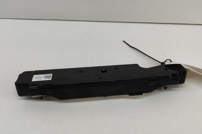 Amplificator de antena TESLA MODEL 3 2022 OEM: 1585601-00-E 26244170 foto