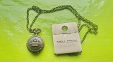 F593-Ceas dama buzunar quartz metal bronzuit cu coroana si desen floral st. buna
