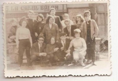 fotografie mica La calul balan crasma reclama foto
