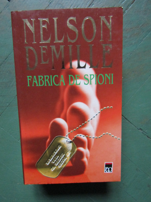 FABRICA DE SPIONI - NELSON DEMILLE