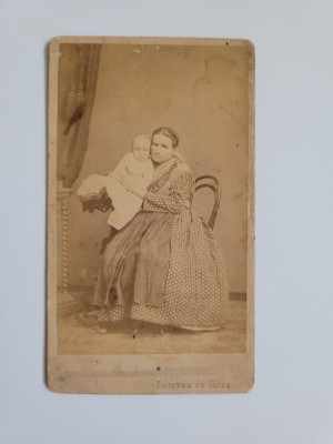 Rara Foto CDV, Mama si copil, Atelier Fotograf Rottmann, Arad ca. 1865! foto