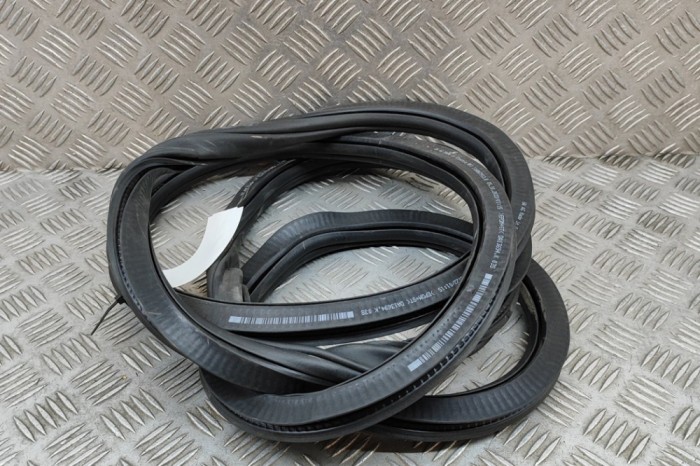 Garnitura ușă dreapta față VW ID.4 E21 2023 OEM: 11A867912B | 27547921