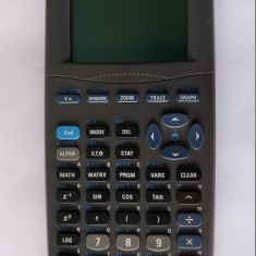 Calculator stiintific Texas Instruments TI-82