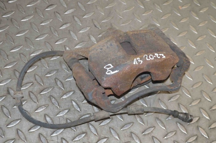 Etrier de fr&acirc;nă dreapta față VW GOLF VII 5G1, BQ1, BE1, BE2 2016 OEM: Hatchback | 13354014