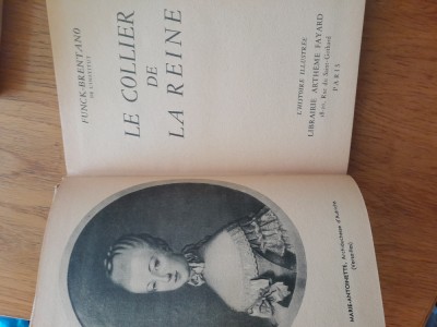 LE COLLIER.DE LA.REINE. 1952 foto