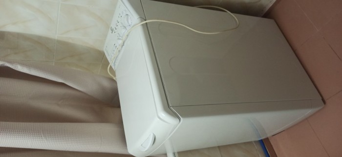 Mașina de spălat cu &icirc;ncărcare verticala Indesit