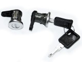 Set yale Dacia Logan 2004-2009, Renault 21, 1987-1995, Renault 5, 1984-1996; Clio 1 1990-1998, Express/Rapid 1985-1998 , 2buc yala usa cu cheie