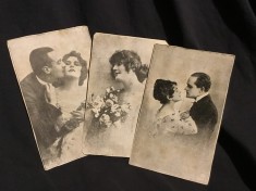 carte postala perioada interbelica / lot 3 bucati carti postale indragostiti Depozitul Universal S.A. Bucuresti Gabroveni !