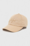 Cumpara ieftin HUGO șapcă culoarea bej, cu imprimeu 50513400