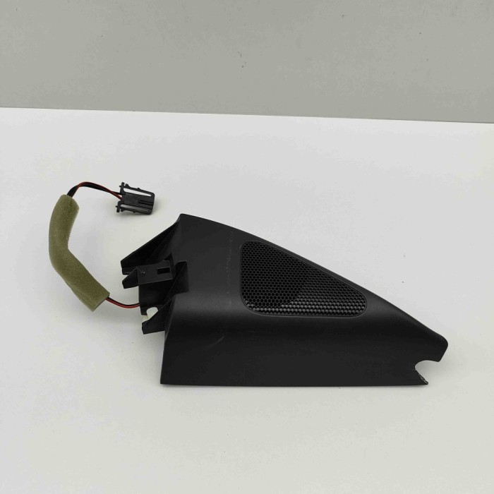 Difuzor ușă dreapta față VW PASSAT Variant B7 365 2013 OEM: 3C8035411 30343063