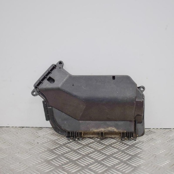 Carcasa filtru de aer (partea superioară) PORSCHE MACAN 95B 2015 OEM: 95B907613 | 2610484