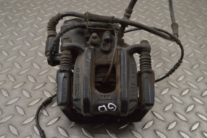 Etrier de fr&acirc;nă dreapta spate BMW i8 I12 2015 OEM: Coupe | 14895410