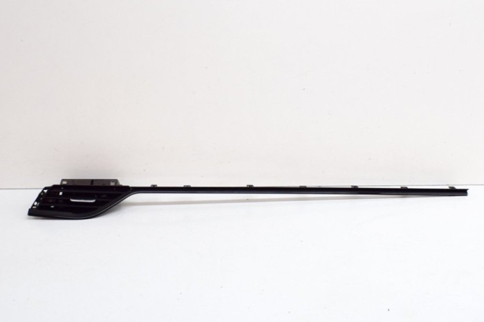 Gura de ventilație planșa de bord SKODA OCTAVIA IV NX3, NN3 2022 OEM: 5E8858418C 20871782