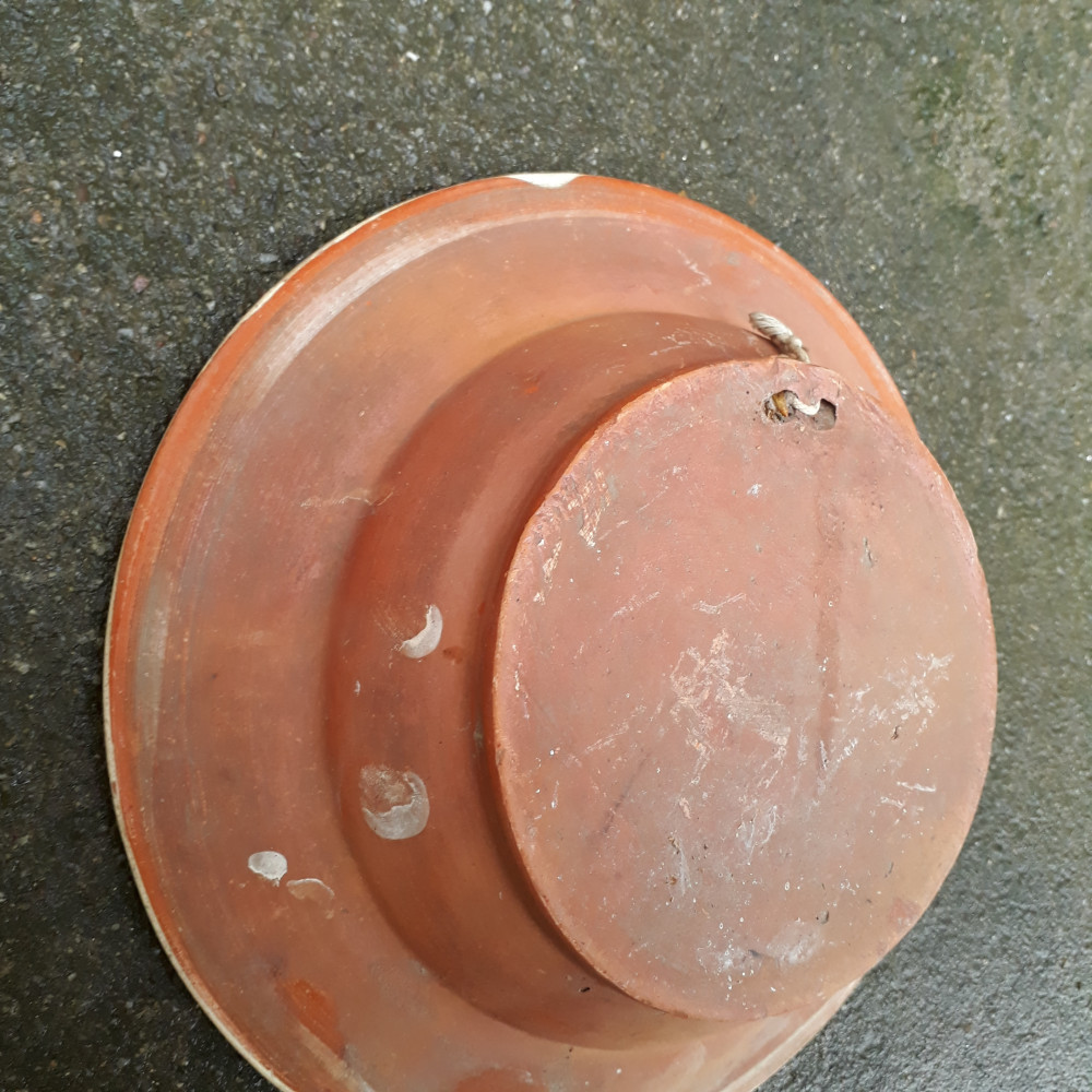 16. Farfurie veche din ceramica pentru agatat pe perete blid vechi lut 22,5  cm | Okazii.ro