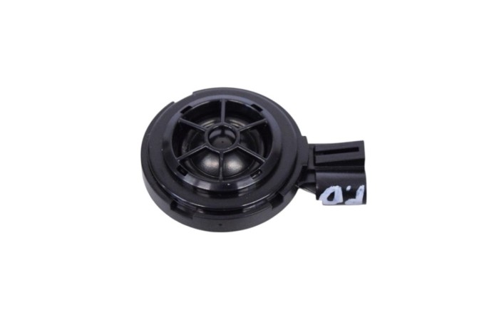 Difuzor ușă dreapta față AUDI Q3 8U 2016 OEM: 8X0035399B 28106105